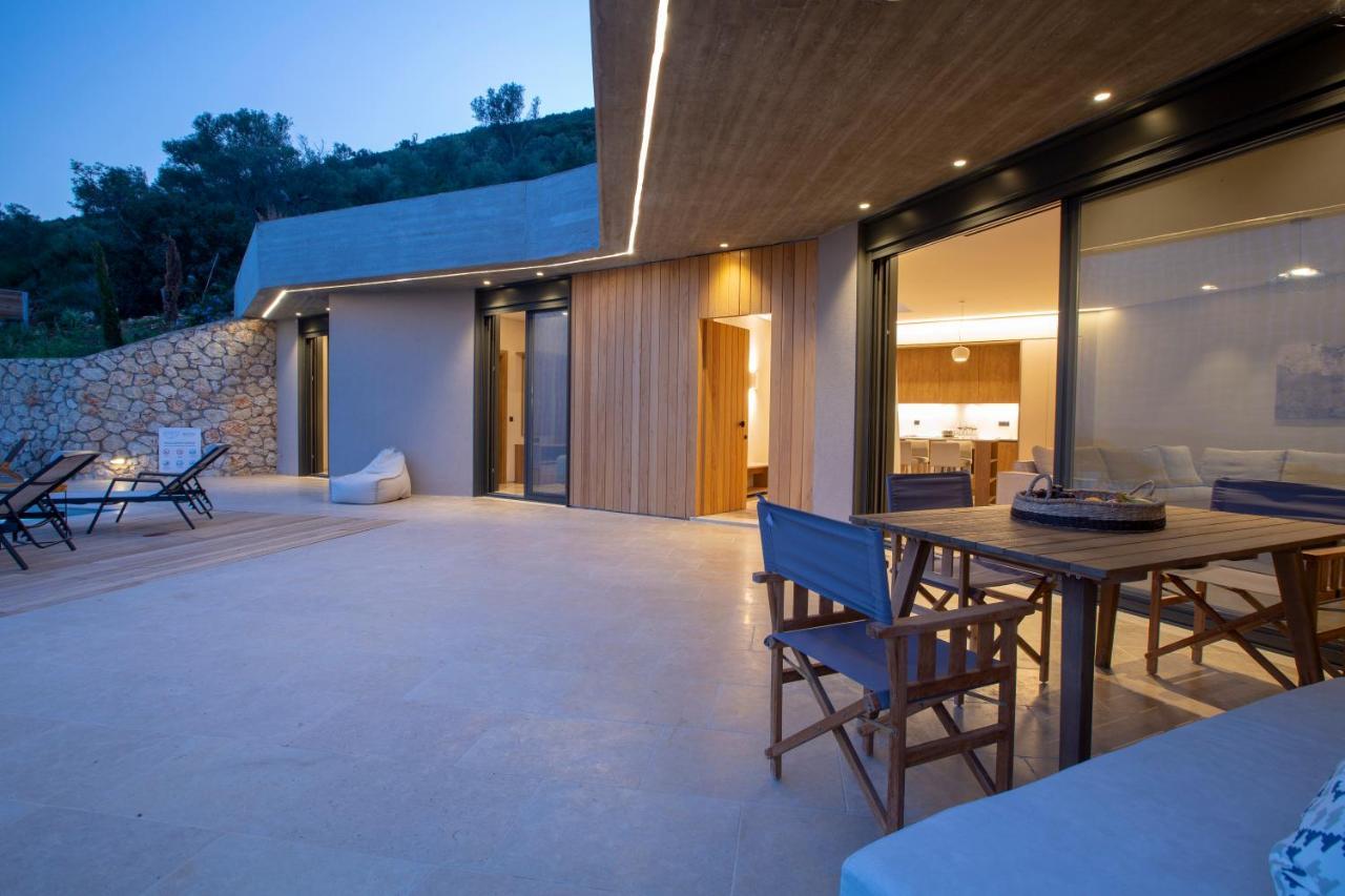 Blooms Of Sivota Bay - Luxury Villas With Private Heated Pool Esterno foto