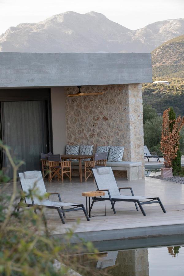 Blooms Of Sivota Bay - Luxury Villas With Private Heated Pool Esterno foto